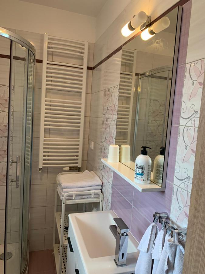 Apartmány Na Rozcestí Lomnice nad Popelkou Exterior foto