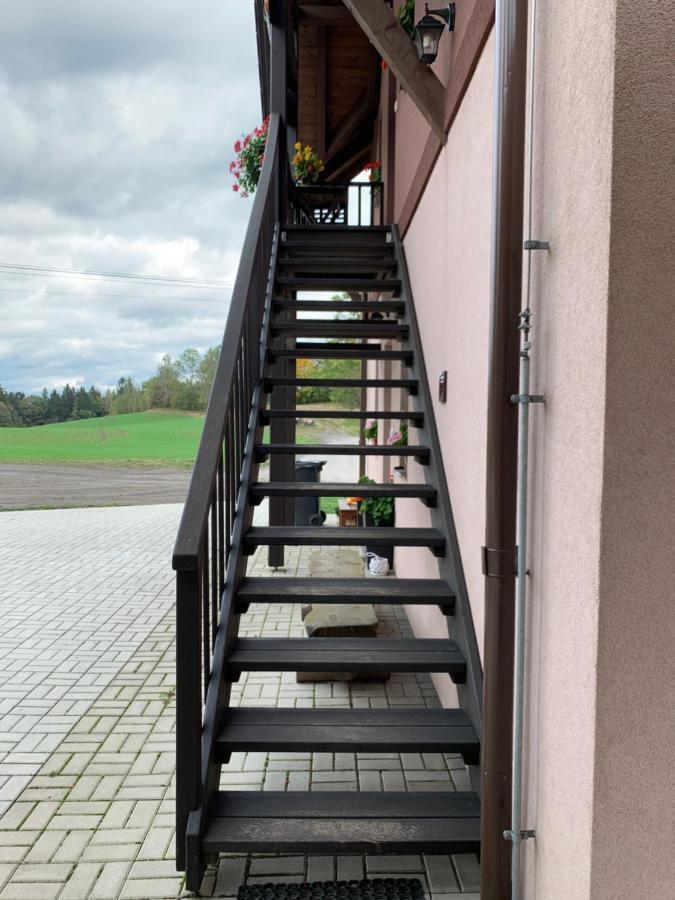 Apartmány Na Rozcestí Lomnice nad Popelkou Exterior foto
